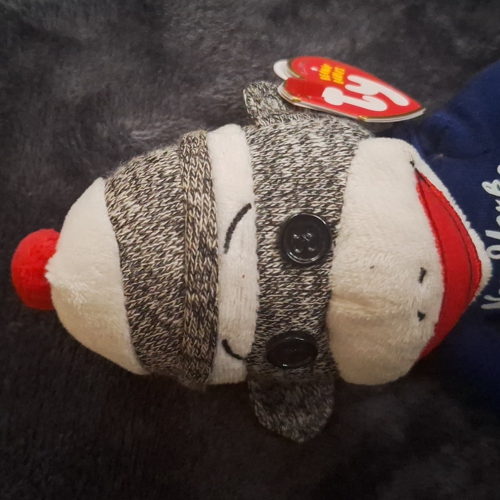 TY Beanie Baby - SOCK MONKEY (New York Shirt) (8.5" Plush) - Picture 2 of 6